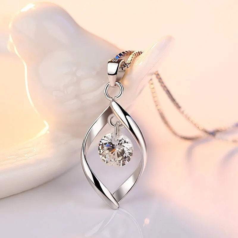 3pcs Necklace Earrings Set Ladies Cold-color Wind Twisted Glass Diamond With Venice Chain Imitation White Gold-color Jewelry